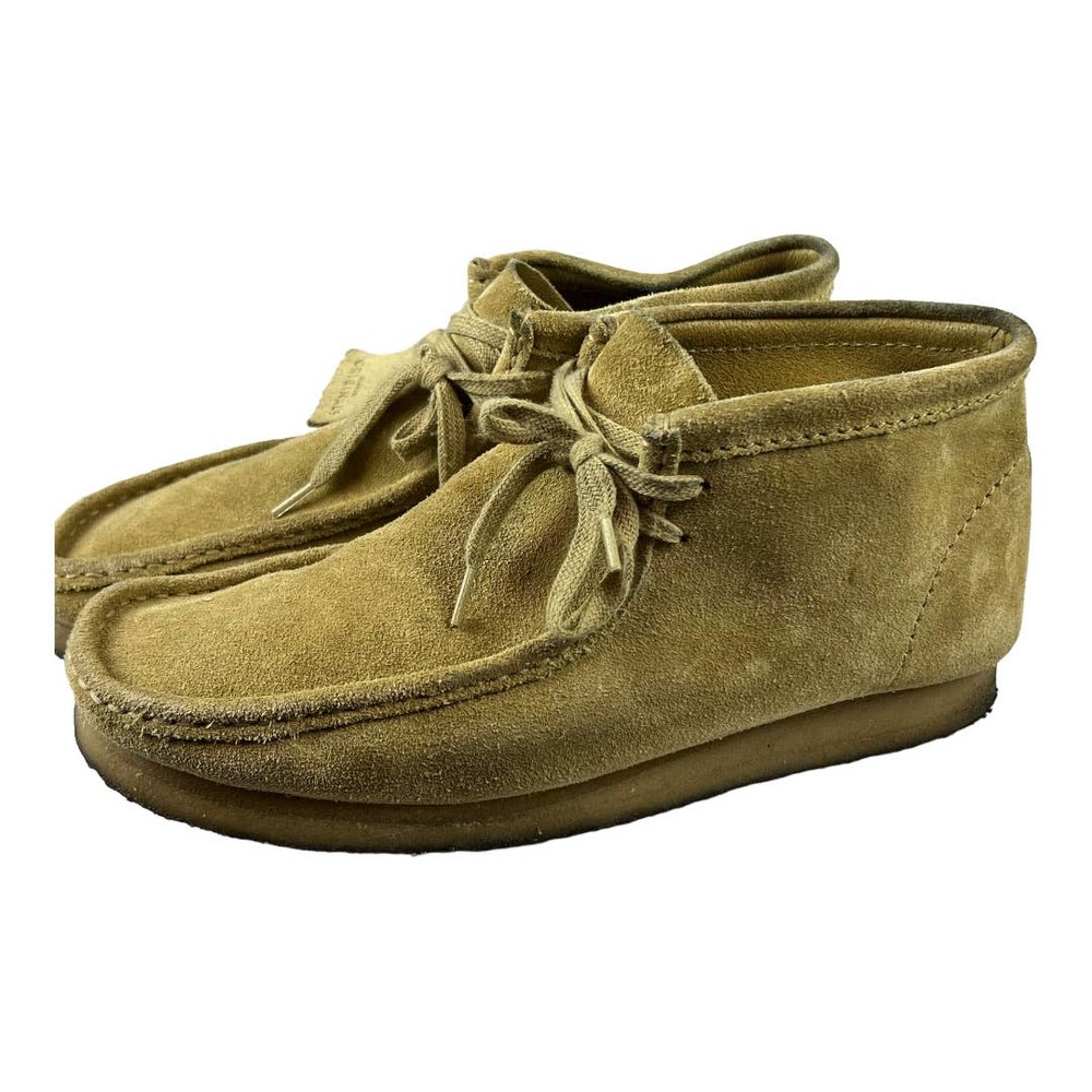 Clarks Men's Suede Chukka Boots in Tan